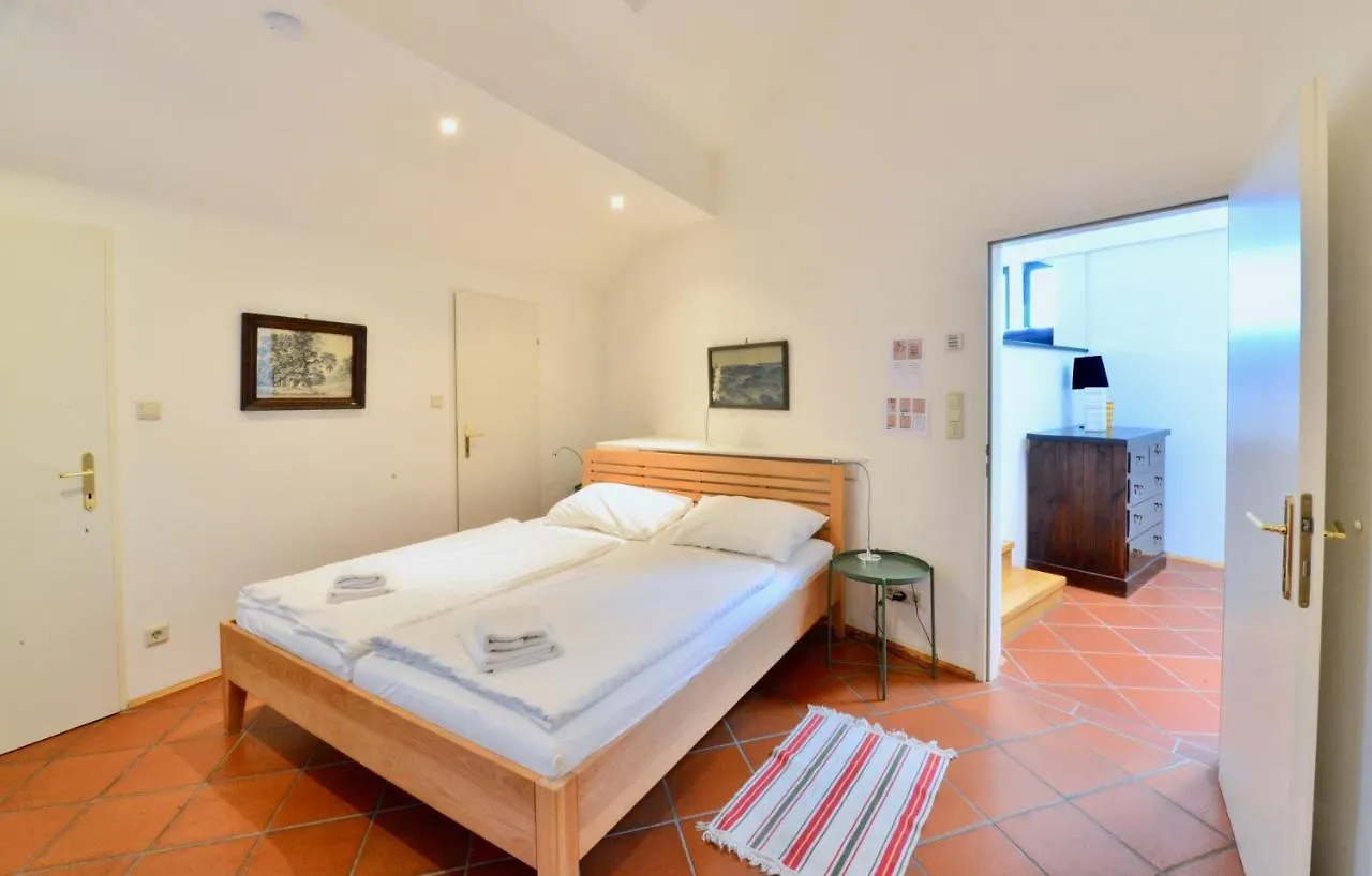 Spacious Flat With Panoramic View Vienna Austria